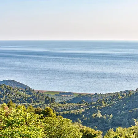 Villa Camali, 8 Guests, Infinity Pool, Sea View