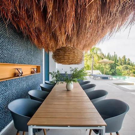 Camali, 8 Guests, Infinity Pool, Sea View Villa