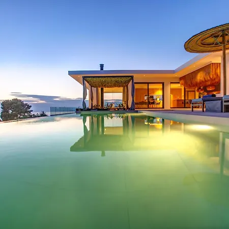 Camali, 8 Guests, Infinity Pool, Sea View *