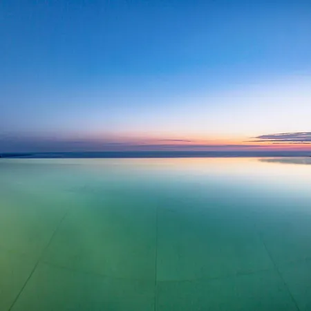 Camali, 8 Guests, Infinity Pool, Sea View Manthiréa