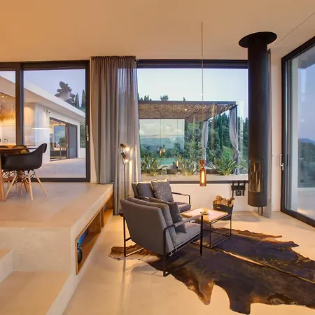 Camali, 8 Guests, Infinity Pool, Sea View Villa *