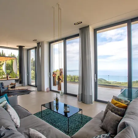 Villa Camali, 8 Guests, Infinity Pool, Sea View