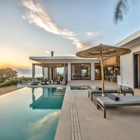 Villa Camali, 8 Guests, Infinity Pool, Sea View